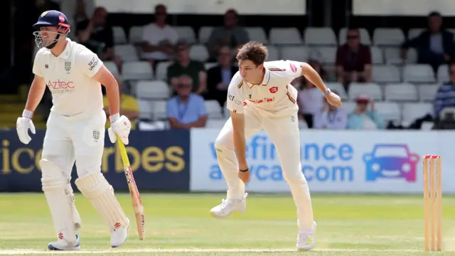 Eathan Bosch bowling for Essex