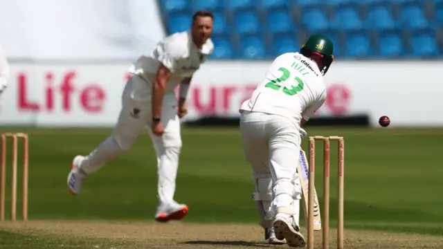 Ollie Robinson bowling for Sussex