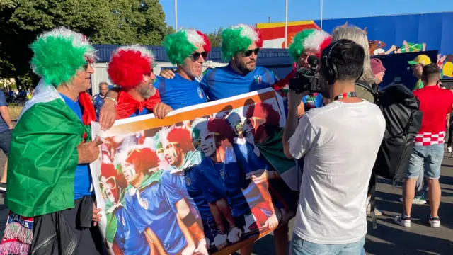 Italy fans