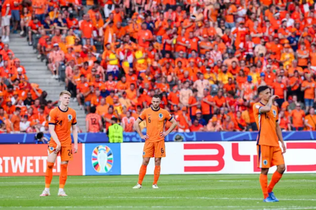 Netherlands look dejected