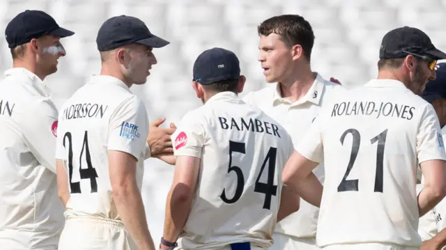 Middlesex beat Derbyshire