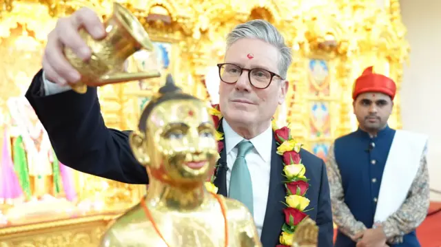 Starmer at the Mandir (temple)