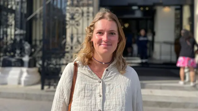 Lawyer Claire voting in Paris