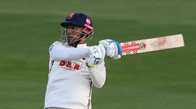 Feroze Khushi batting for Essex