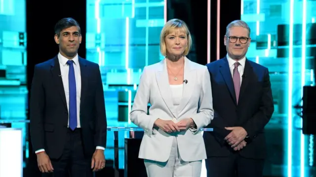 Prime Minister Rishi Sunak (left), host Julie Etchingham and Labour Party leader Sir Keir Starmer