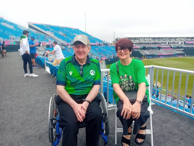 Irish fans Martha and Martin