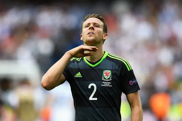 Chris Gunter's famous 'chin up' gesture to Wales fans