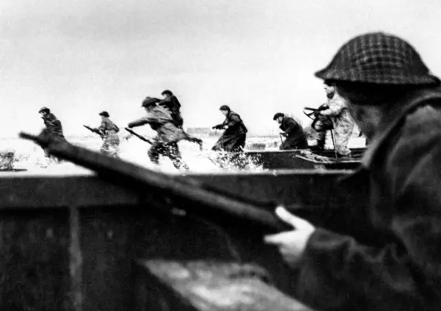 Canadian soldiers land on Courseulles beach in Normandy