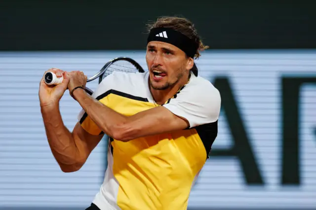 Alexander Zverev hitting a backhand