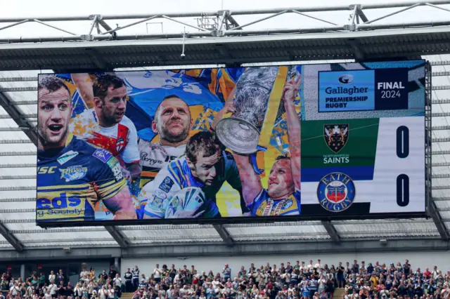 Twickenham tribute to Rob Burrow