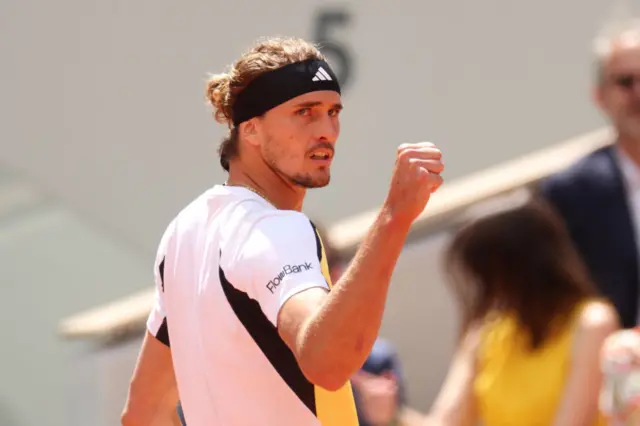 Alexander Zverev fist pumps