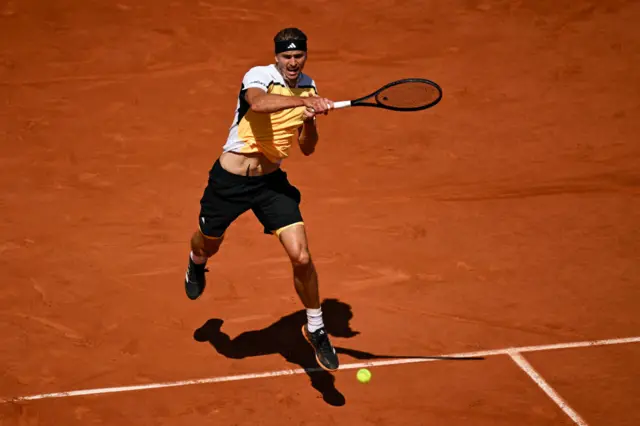 Alexander Zverev hitting a forehand