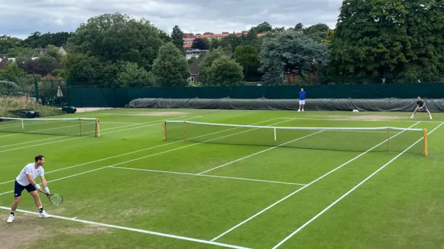 Andy Murray practised with Kyle Edmund