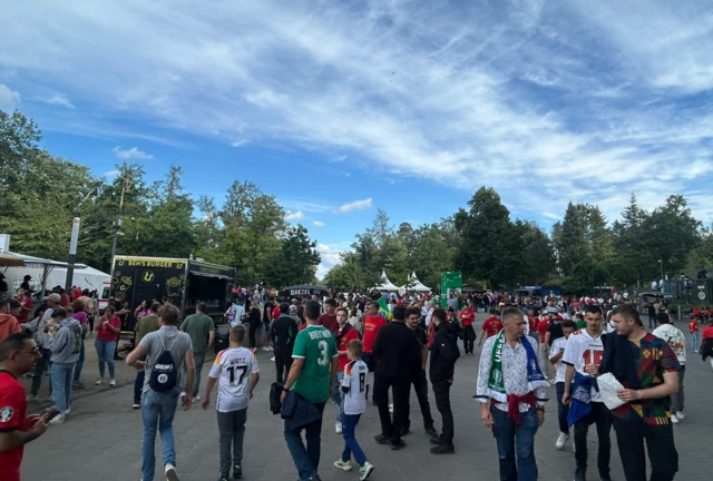 Fans around Frankfurt Stadium