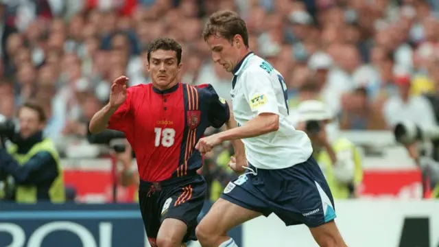 Gareth Southgate and Guilermo Amor running during England's game with Spain at Euro 1996