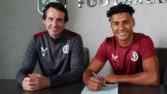 Unai Emery and Ollie Watkins