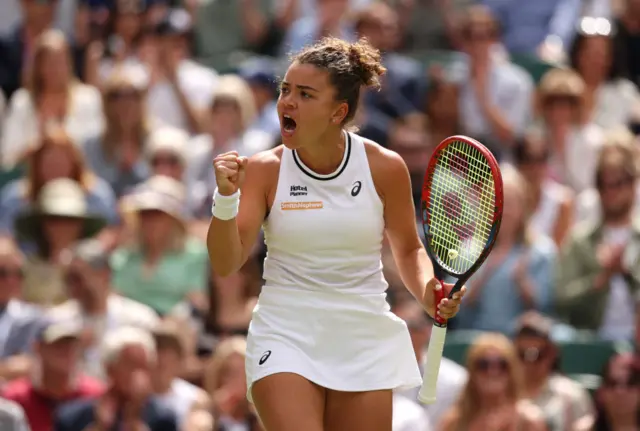 jasmine paolini celebrates