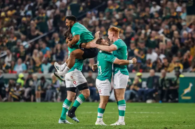 Ireland players celebrate