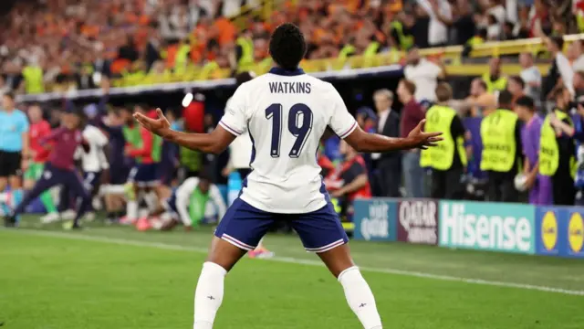 Ollie Watkins of England celebrates following the team's victory in the UEFA EURO 2024 semi-final match between Netherlands and England at Football Stadium Dortmund on July 10, 2024 in Dortmund