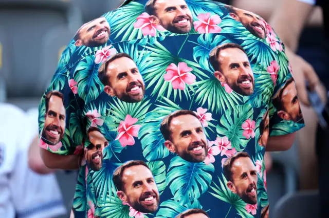 Gareth Southgate Hawaiian shirt.