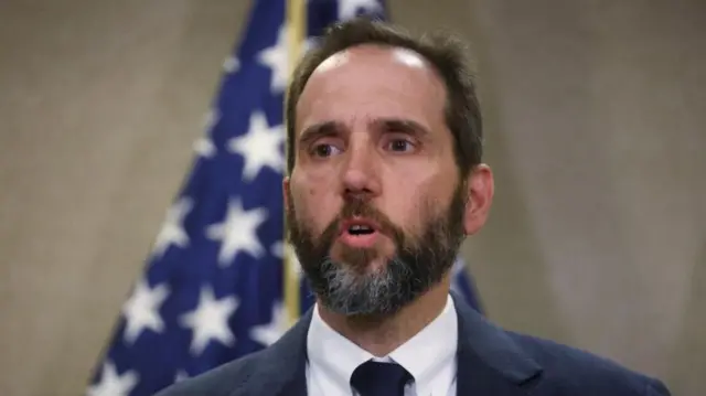 pecial Counsel Jack Smith makes a statement to reporters about the 37 federal charges returned by a grand jury in an indictment of former U.S. President Donald Trump on charges of unauthorized retention of classified documents and conspiracy to obstruct justice as Smith speaks at his offices in Washington, U.S. June 9, 2023