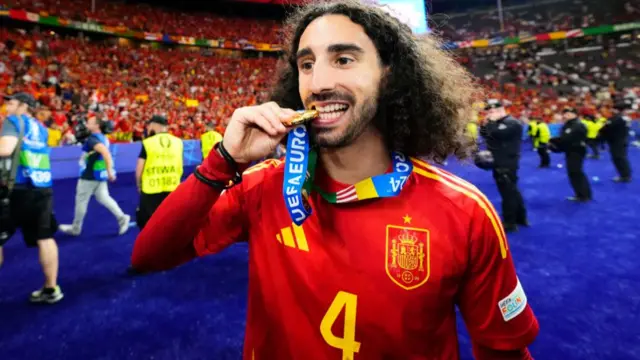 Marc Cucurella with his winners' medal