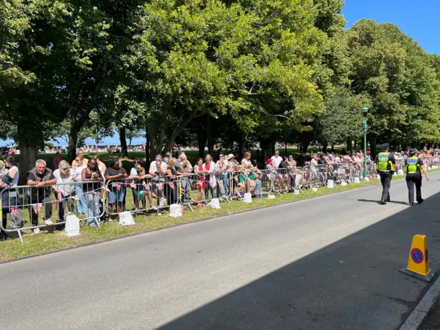 Crowds at Cambridge Park