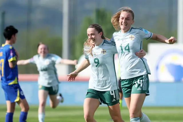 Lauren Wade celebrates with Simone Magill