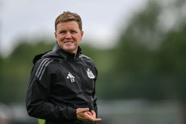 Eddie Howe in training