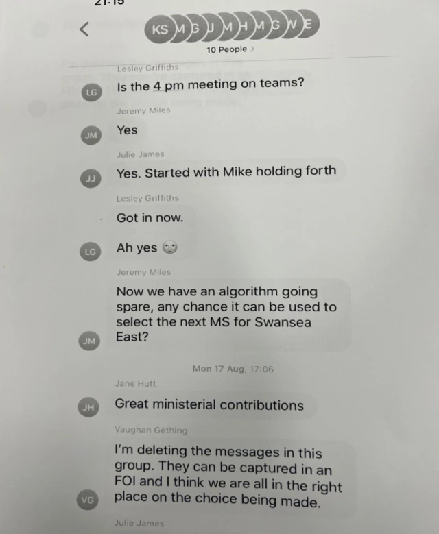 Screenshot showing unredacted messages from ministerial group chat