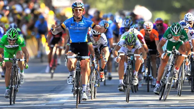 Mark Cavendish wins in Nimes in 2008