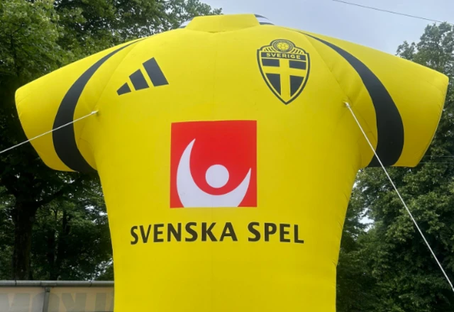 Giant Sweden shirt inflatable