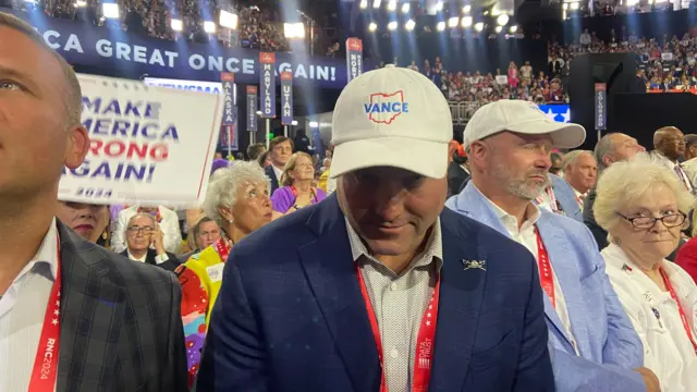 A delegate with a Vance hat