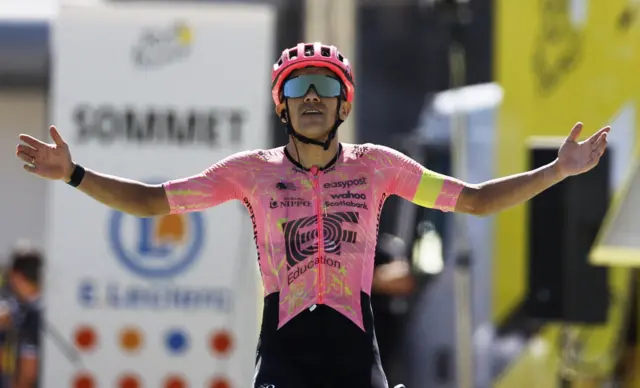 Richard Carapaz celebrates winning stage 17 of the 2024 Tour de France