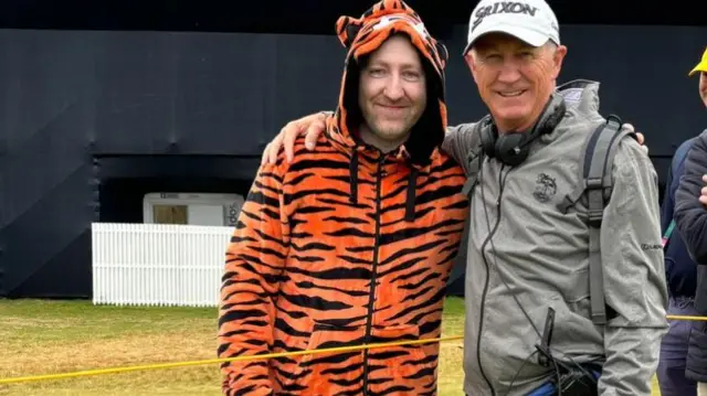 Andrew Murray out with a Tiger Woods fan