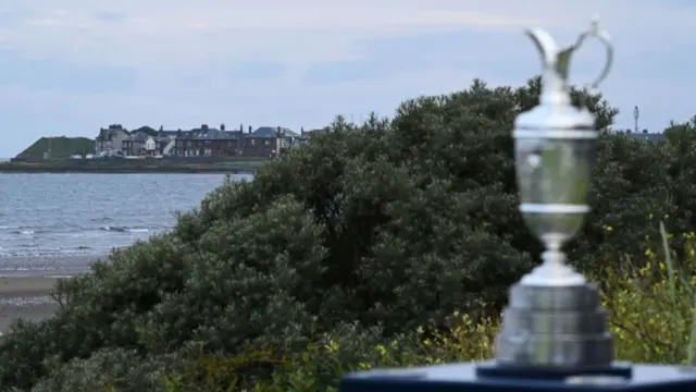 A blurred image of the Claret Jug at Royal Troon