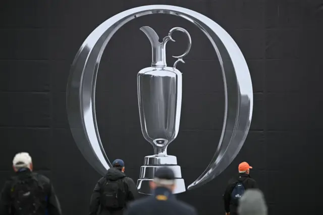 Giant image of the Claret Jug