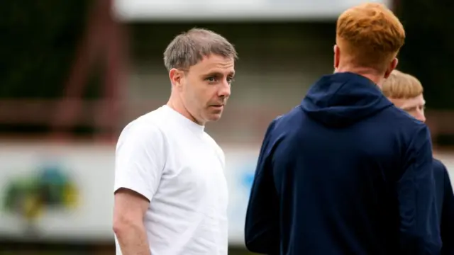 Paul McGowan catches up with auld Dundee pals Simon Murray and Lyall Cameron