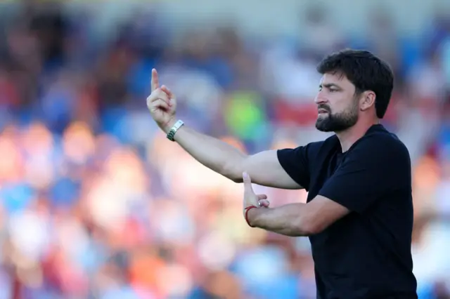 Southampton manager Russell Martin gesturing on the sideline