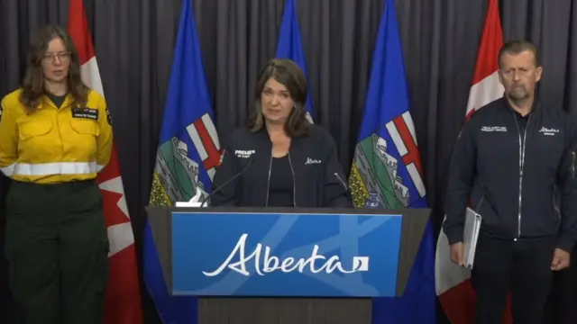 Premier Danielle Smith giving an update