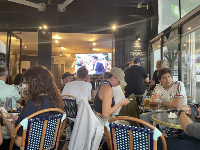 Bar in Paris