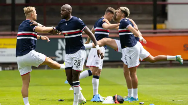 Dundee players warm up