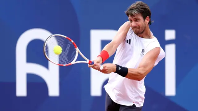 Cameron Norrie in practice in Paris