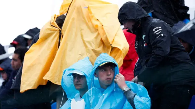 Fans in wet