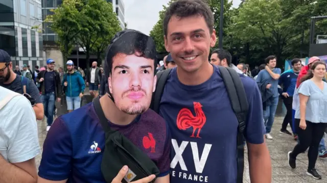 French fan wears Antoine Dupont mask