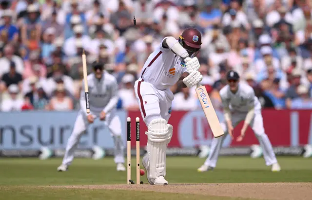 Mark Wood bowls Jayden Seales