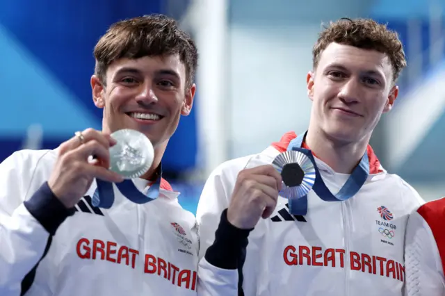 Tom Daley and Noah Williams with their silver medals