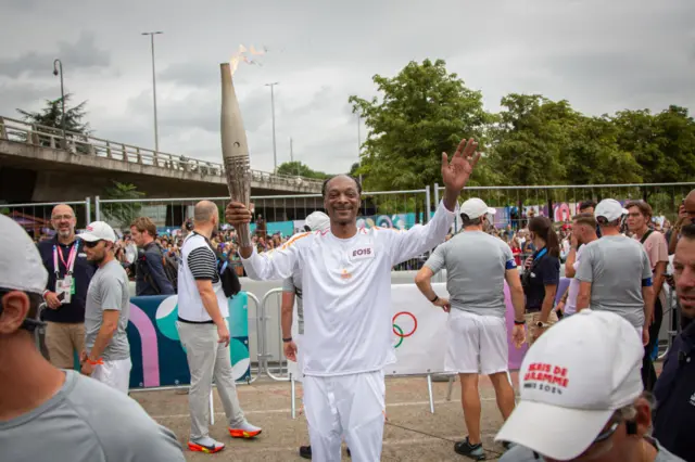 Snoop Dogg with the Olympic torch