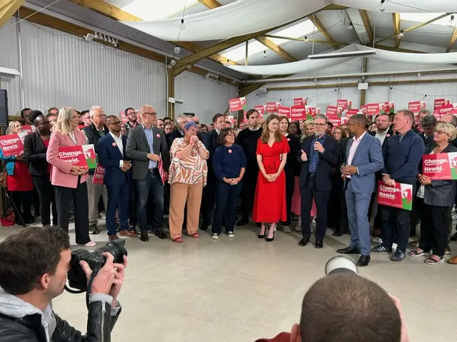 Ker Starmer at campaign even in Carmarthenshire