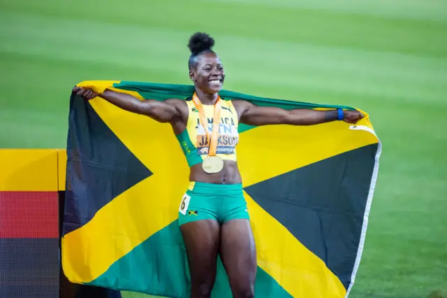 Shericka Jackson wins gold in 200m at 2023 World Championships